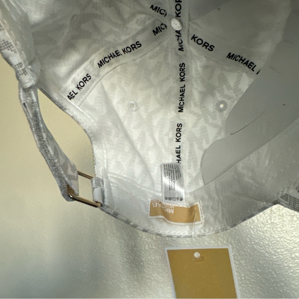 Michael Kors white/Grey Monogram Baseball Cap NWT one size - Picture 9 of 10